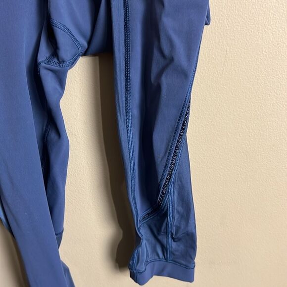 Lululemon Athletica Size 4 Icy Blue Gray Lattice Accent Active Leggings NWOT - Picture 3 of 7